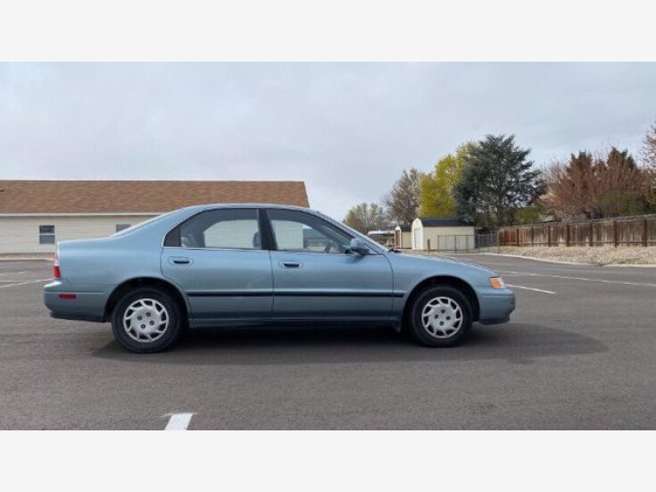 Thumbnail Photo undefined for 1994 Honda Accord